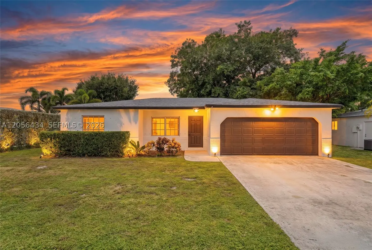 10660 Eureka St, Boca Raton, FL 33428 - #1