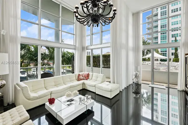 3131 NE 188th St #1-301, Aventura, FL 33180