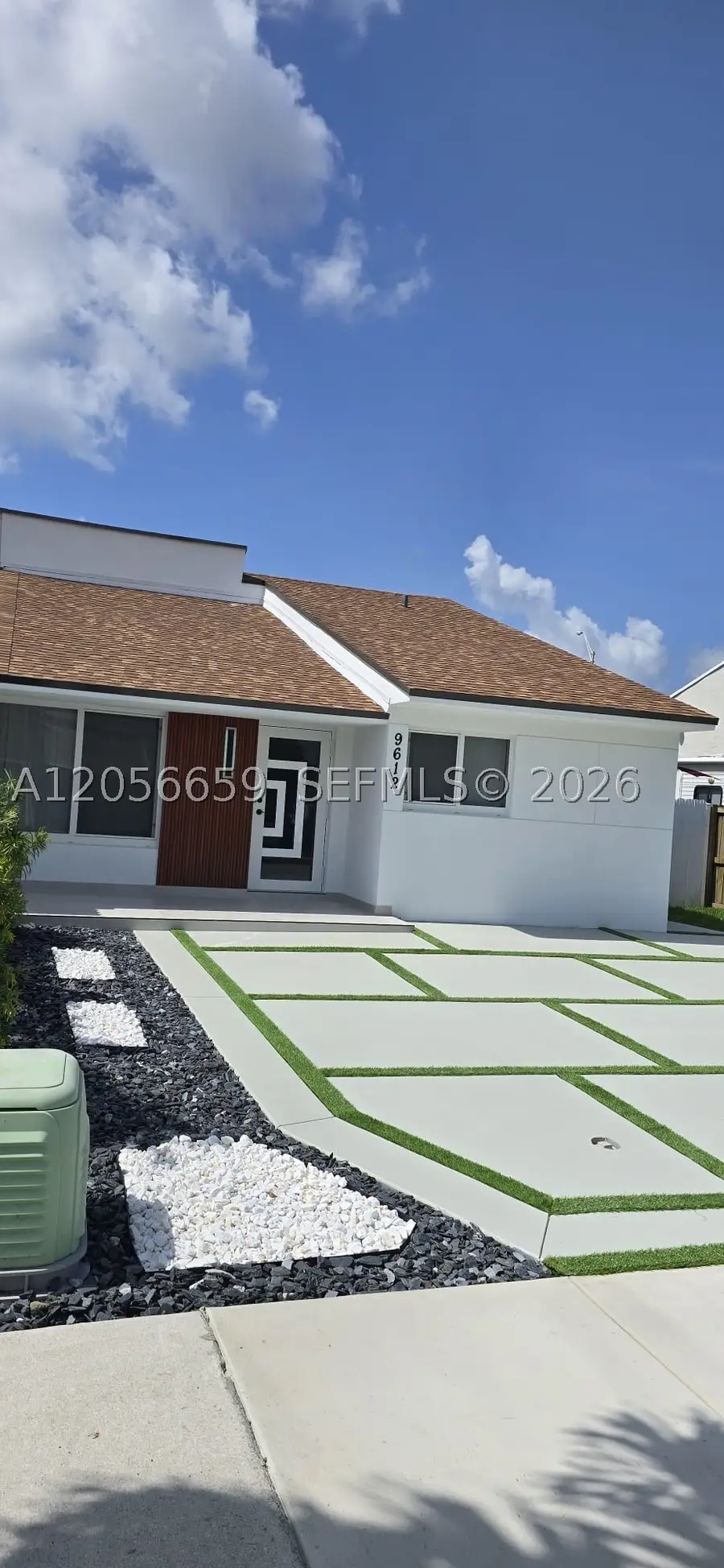 9612 Grand Canal Dr, Miami, FL 33174 - #3