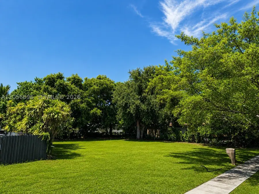 1845 NE 153rd St, North Miami Beach, FL 33162 - #2