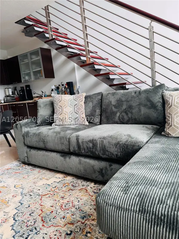 41 SE 5th #2204, Miami, FL 33131