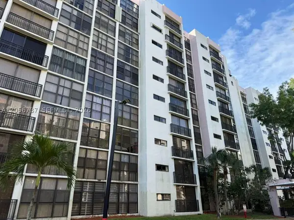 17011 N Bay Rd #709, Sunny Isles Beach, FL 33160