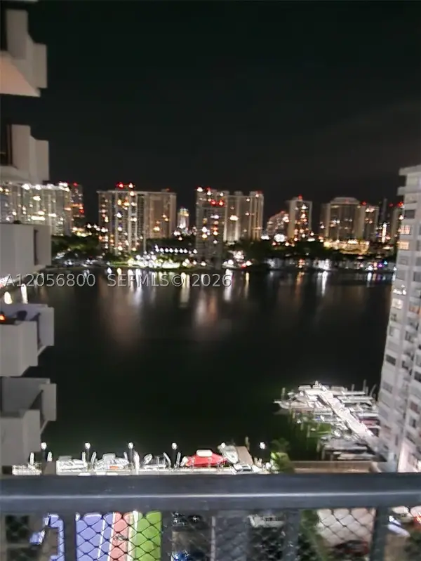 2750 NE 183rd St #1701, Aventura, FL 33160