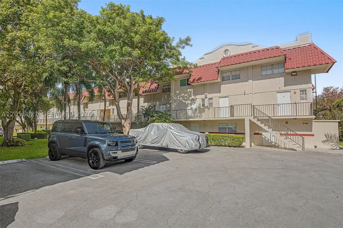 6709 N Kendall Dr #223, Pinecrest, FL 33156 - #1