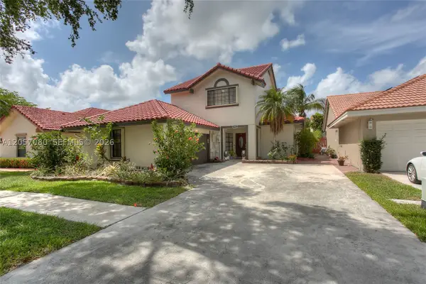 9521 NW 18th Mnr, Plantation, FL 33322