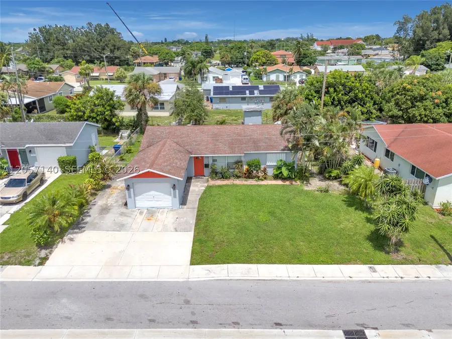 1320 W 26th Ct, Riviera Beach, FL 33404 - #2