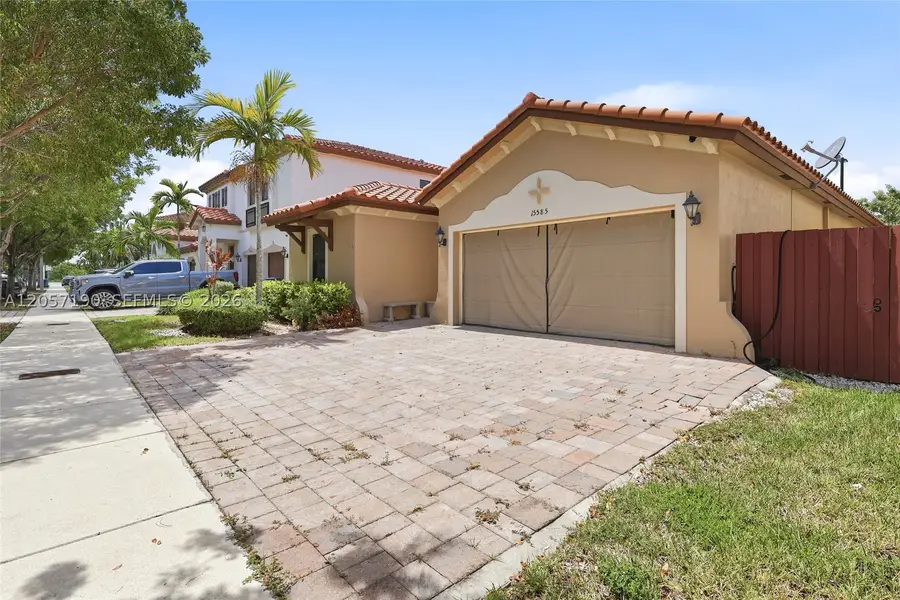 15585 SW 176th Ter, Miami, FL 33187 - #2
