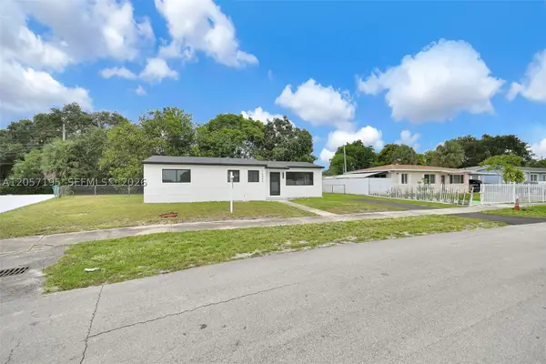 16930 NW 37th Pl, Miami Gardens, FL 33055