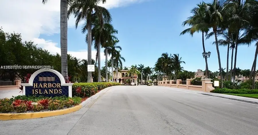 957 N Harbor Vw #957, Hollywood, FL 33019 - #2