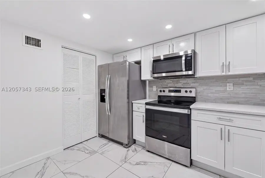 5900 NW 44th St #414, Lauderhill, FL 33319 - #3