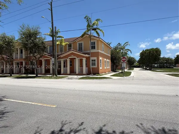 10852 SW 240th St, Homestead, FL 33032