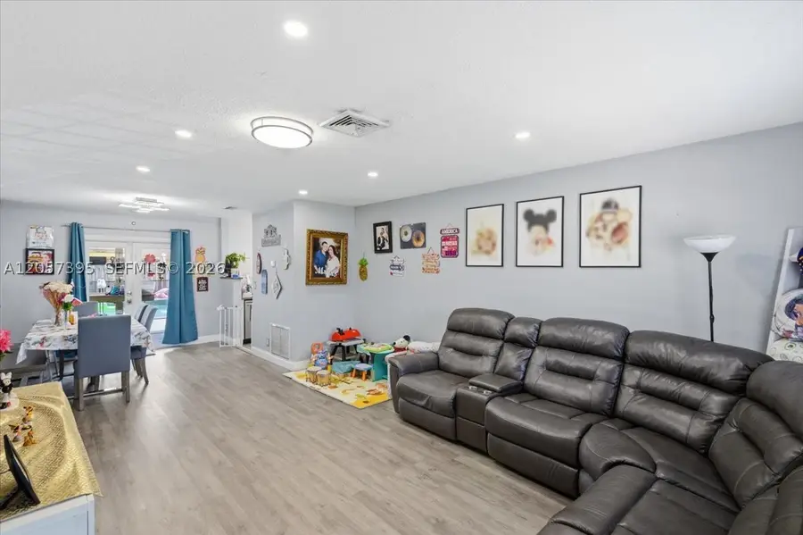 10960 NW 21st St, Sunrise, FL 33322 - #3