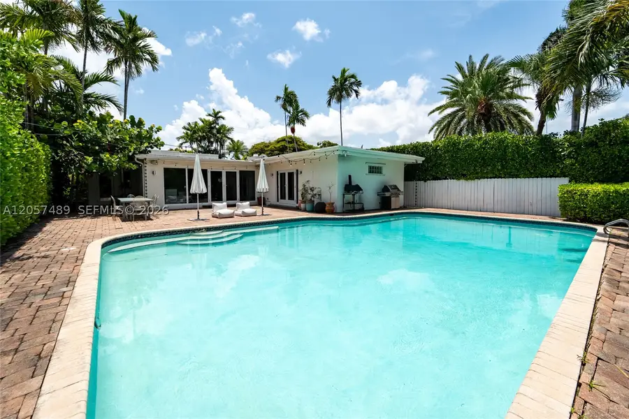1777 Daytonia Rd, Miami Beach, FL 33141 - #2