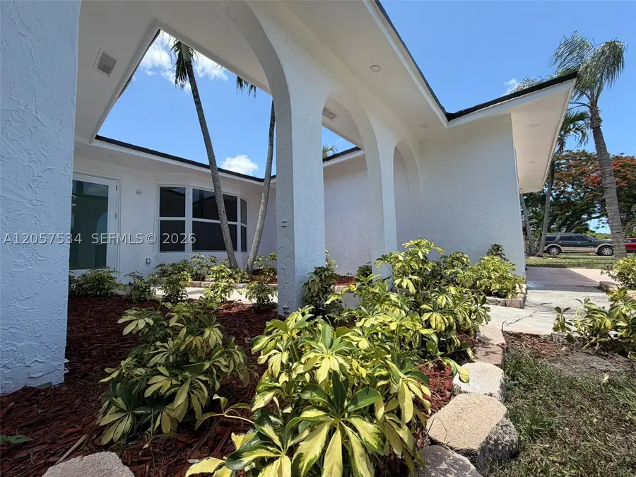 2210 NW 93rd Ave, Pembroke Pines, FL 33024 - #3