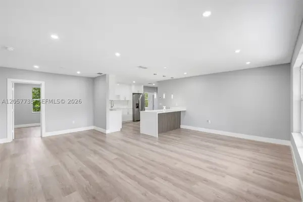 6420 NW 26th St, Sunrise, FL 33313