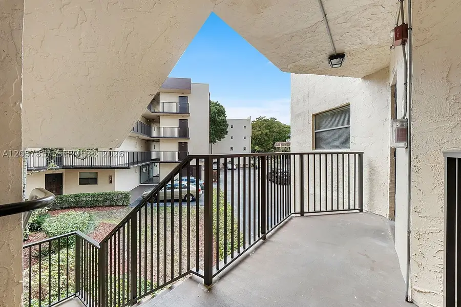 6655 W Broward Blvd #200, Plantation, FL 33317 - #3