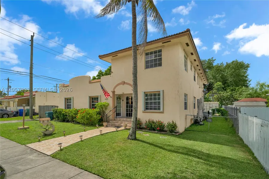2204 SW 11th Ter, Miami, FL 33135 - #3