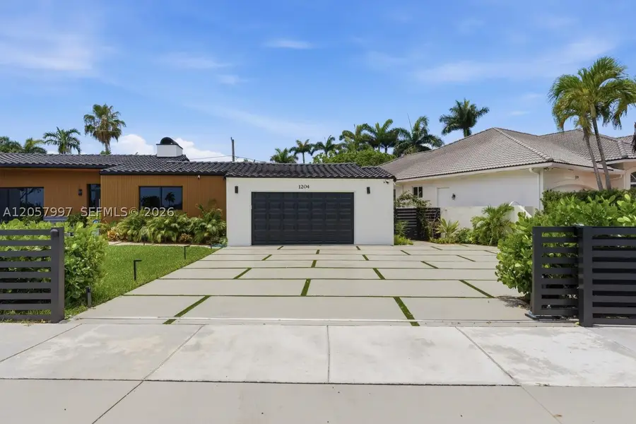1204 S Northlake Dr, Hollywood, FL 33019 - #3