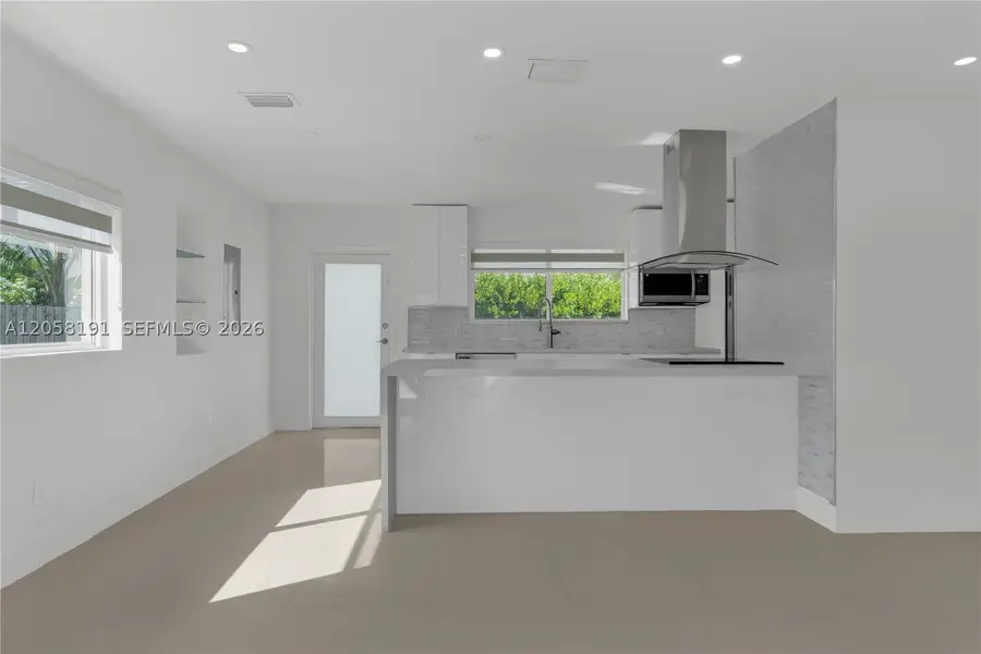 9520 Lisa Rd, Cutler Bay, FL 33157 - #2