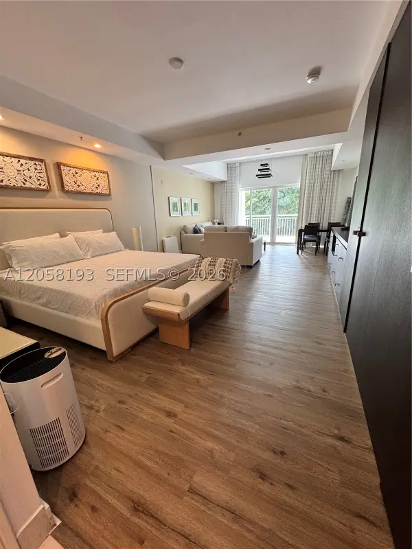 5300 NW 87th Ave #911, Doral, FL 33178