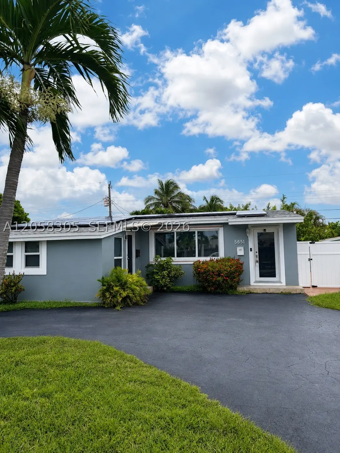 5651 NE 9th Ave, Oakland Park, FL 33334 - #1