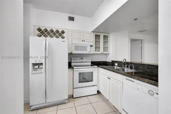 1 Glen Royal Pkwy #1010, Miami, FL 33125