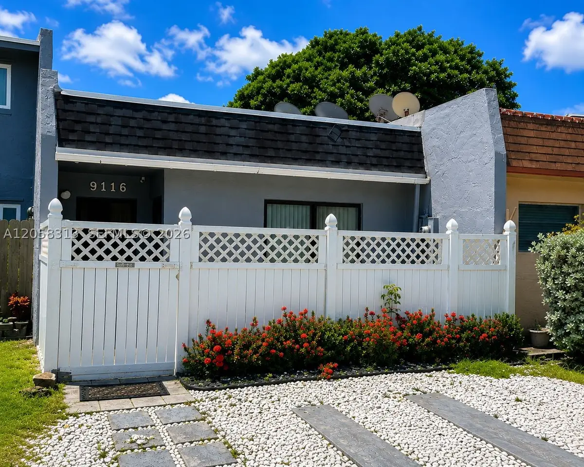 9116 NW 35th Pl, Sunrise, FL 33351 - #1