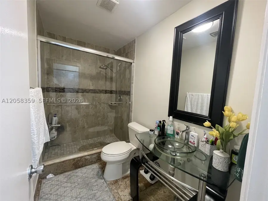 1066 NE 202nd Ln, Miami, FL 33179 - #3