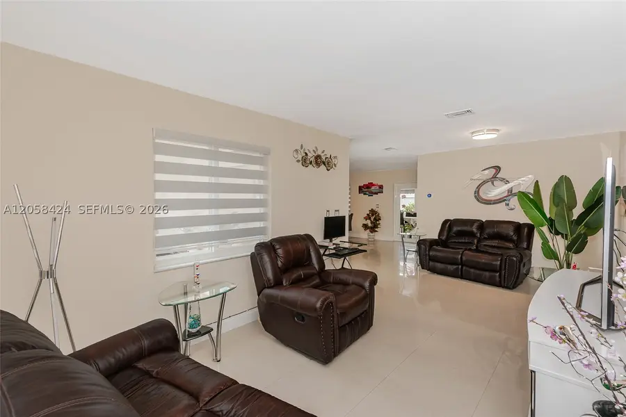 11559 SW 7th St, Sweetwater, FL 33174 - #3