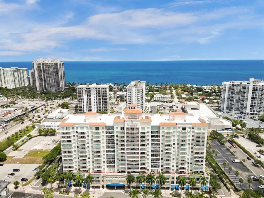 3020 NE 32nd Ave #PH3, Fort Lauderdale, FL 33308 - #2