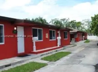 2513 Lincoln St, Hollywood, FL 33020