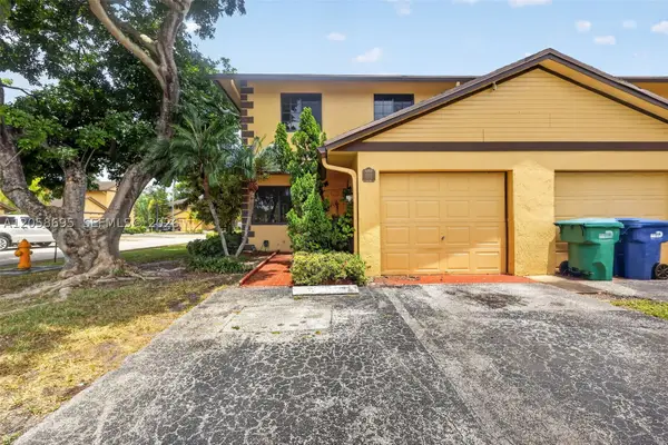 1130 NE 210th Ter, Miami, FL 33179