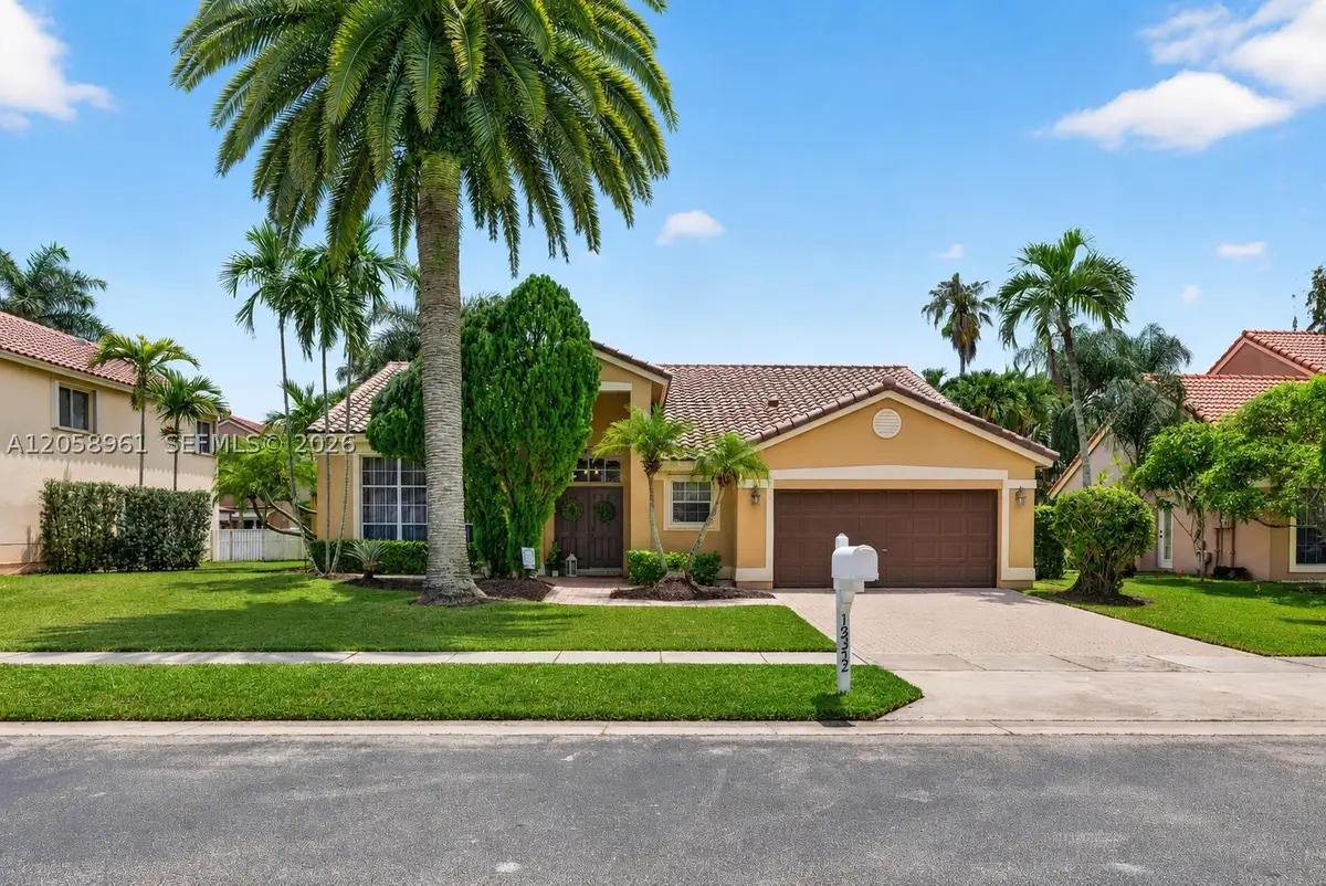 19352 NW 11th St, Pembroke Pines, FL 33029 - #1