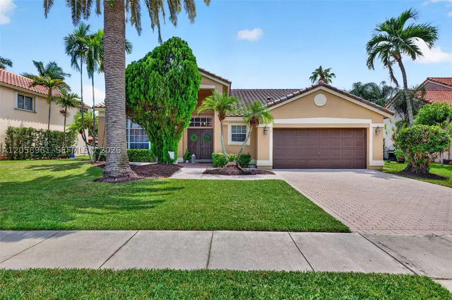 19352 NW 11th St, Pembroke Pines, FL 33029 - #2