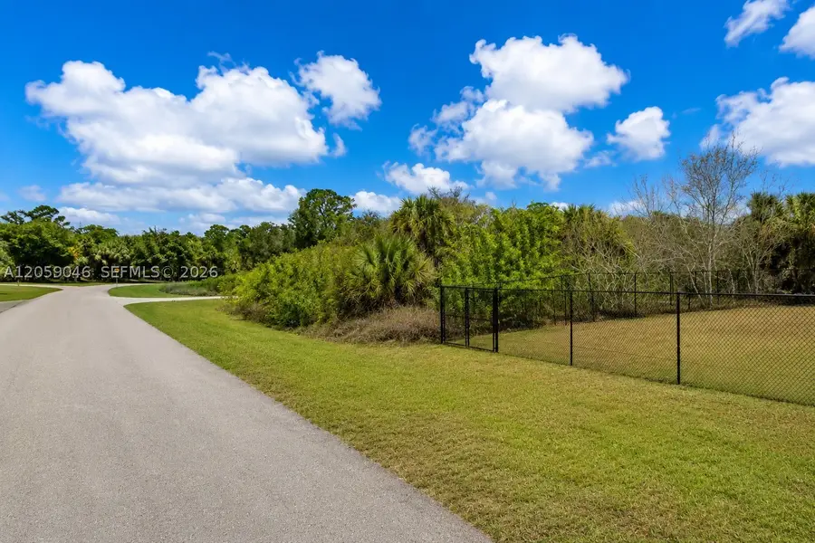 101 Holland Dr, Labelle, FL 33935 - #2