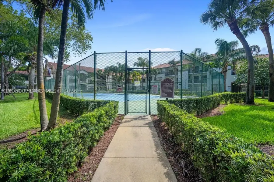 510 S Park Rd #23-10, Hollywood, FL 33021 - #2