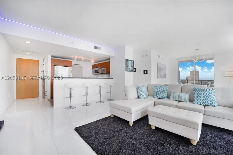253 NE 2nd St #3302, Miami, FL 33132 - #2