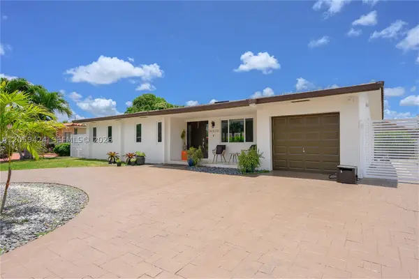 16820 NW 74th Ave, Hialeah, FL 33015