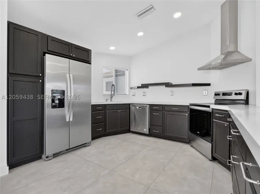 9428 NW 46th Ct, Sunrise, FL 33351 - #2