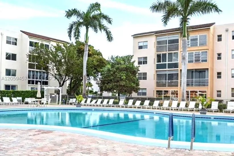 2821 Somerset Dr #312, Lauderdale Lakes, FL 33311 - #2