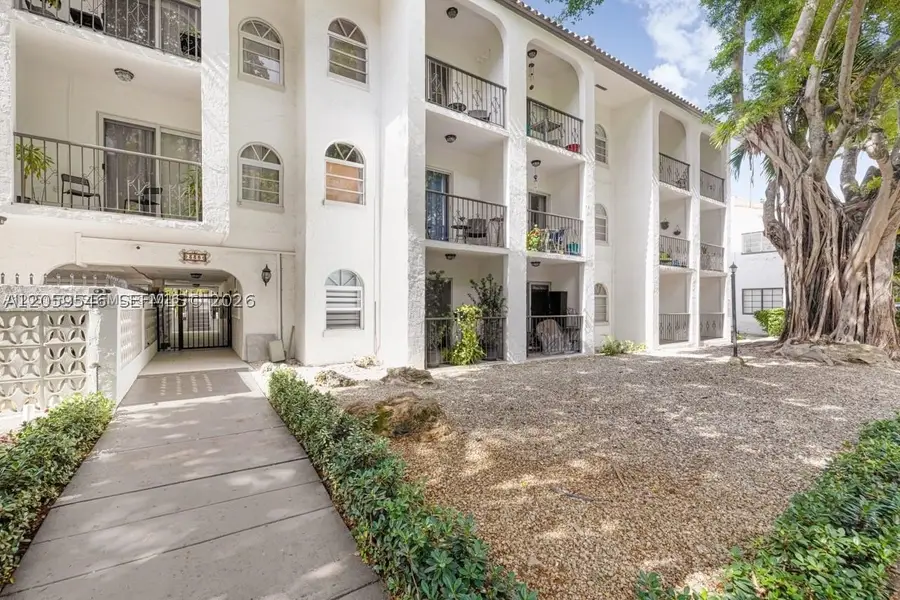 338 Majorca Ave #207, Coral Gables, FL 33134 - #2