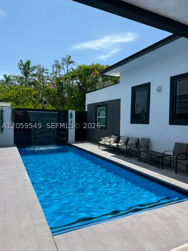 224 SW 12th St, Dania Beach, FL 33004