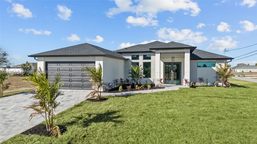 1430 6th Pl, Cape Coral, FL 33909 - #3
