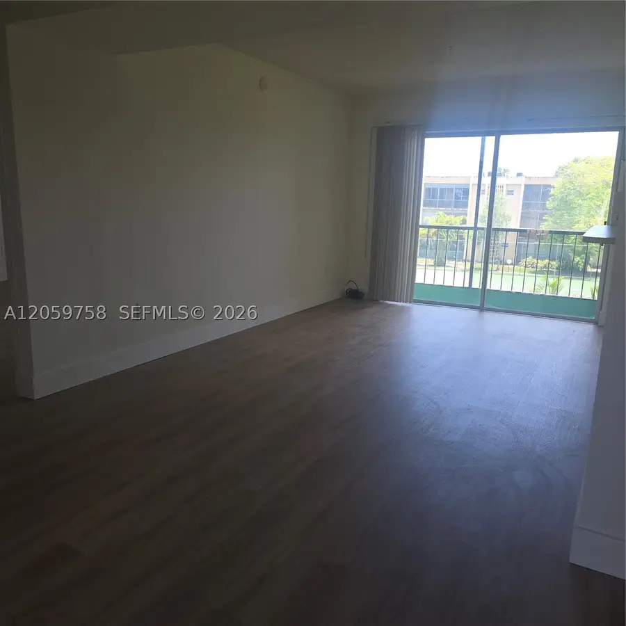 8401 SW 107 #312E, Miami, FL 33173 - #3