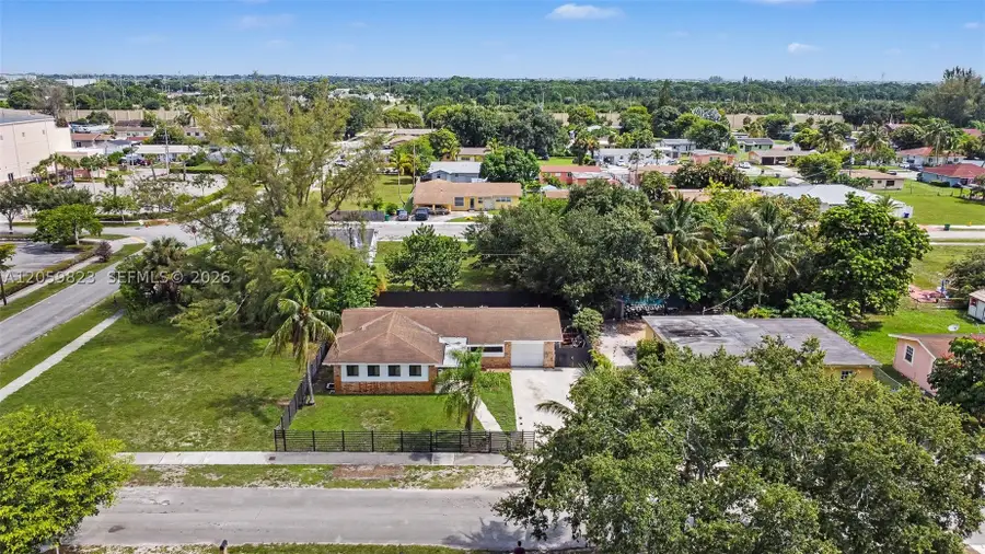 3281 NW 212th St, Miami Gardens, FL 33056 - #2