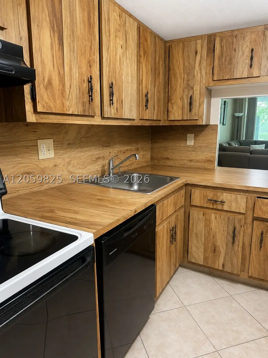 8340 Sands Point Blvd #p107, Tamarac, FL 33321 - #2