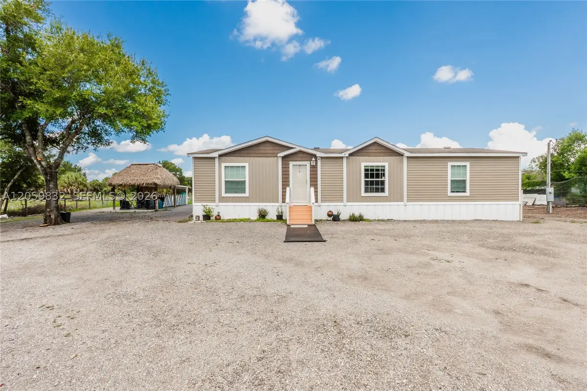 130 S Nogal St, Clewiston, FL 33440 - #1