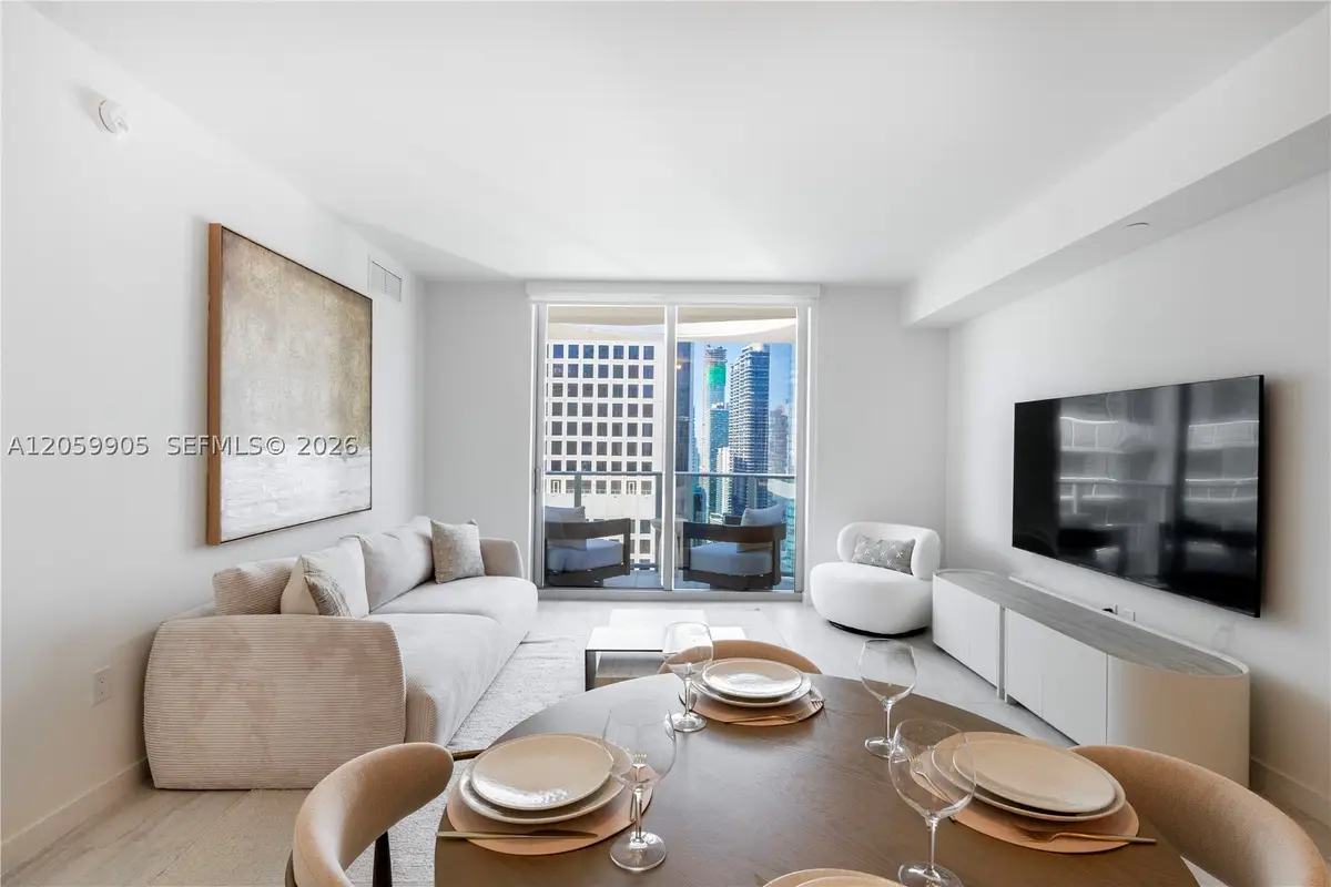77 SE 5th St #3914, Miami, FL 33131 - #1