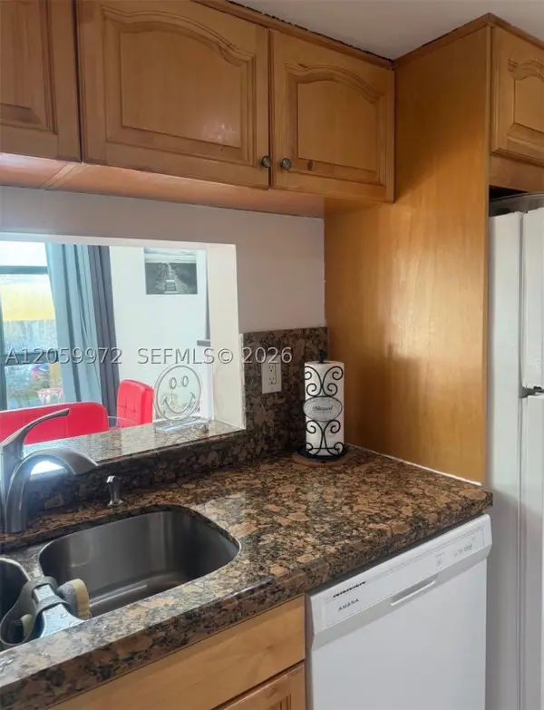 11800 SW 18th St #222-4, Miami, FL 33175