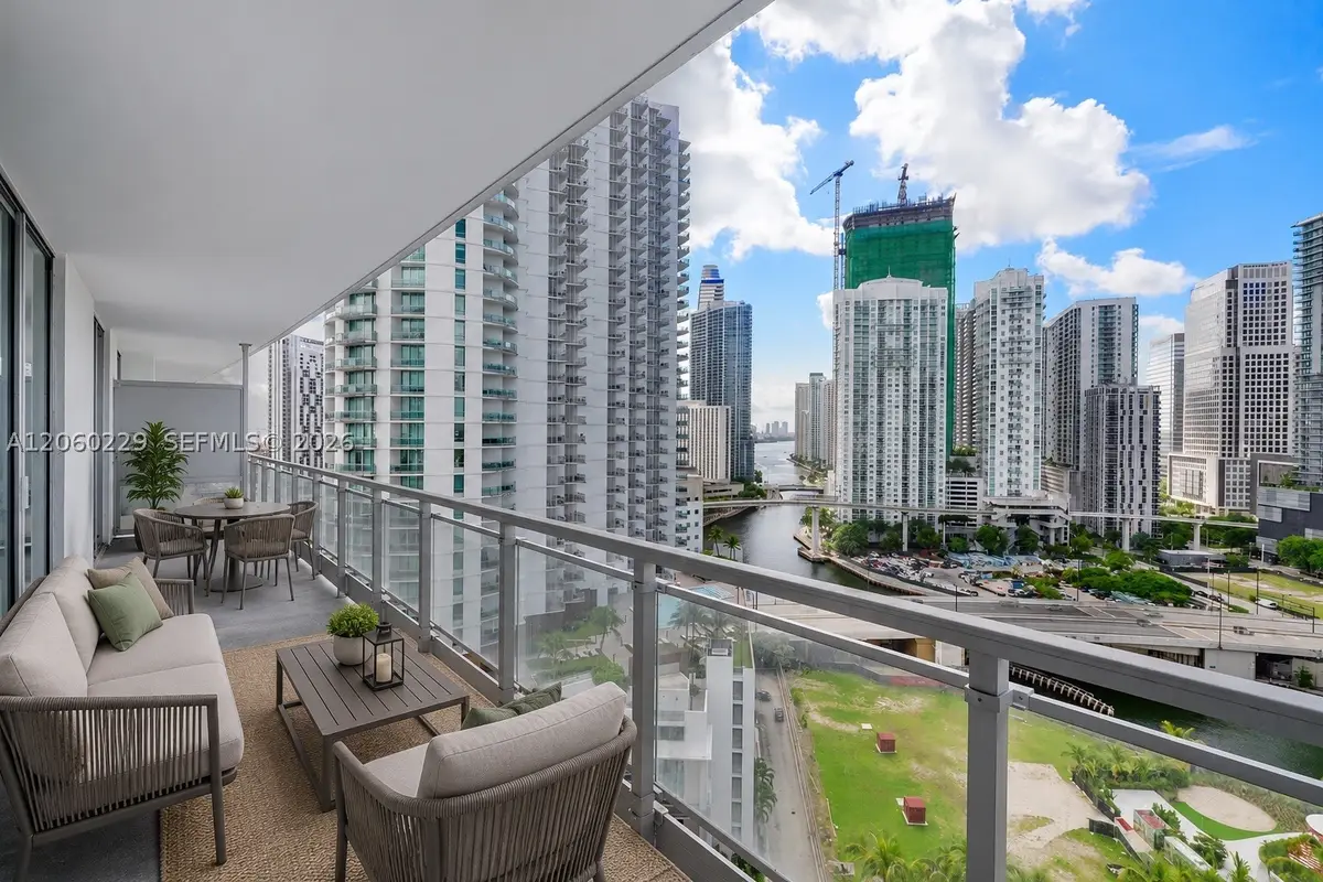 90 SW 3rd St #2001, Miami, FL 33130 - #1